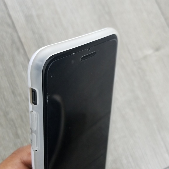 IPHONE White Marble Case - Picture 8 of 8